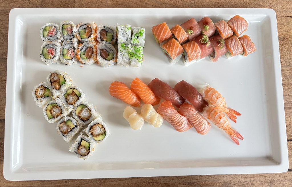 Random sushi box